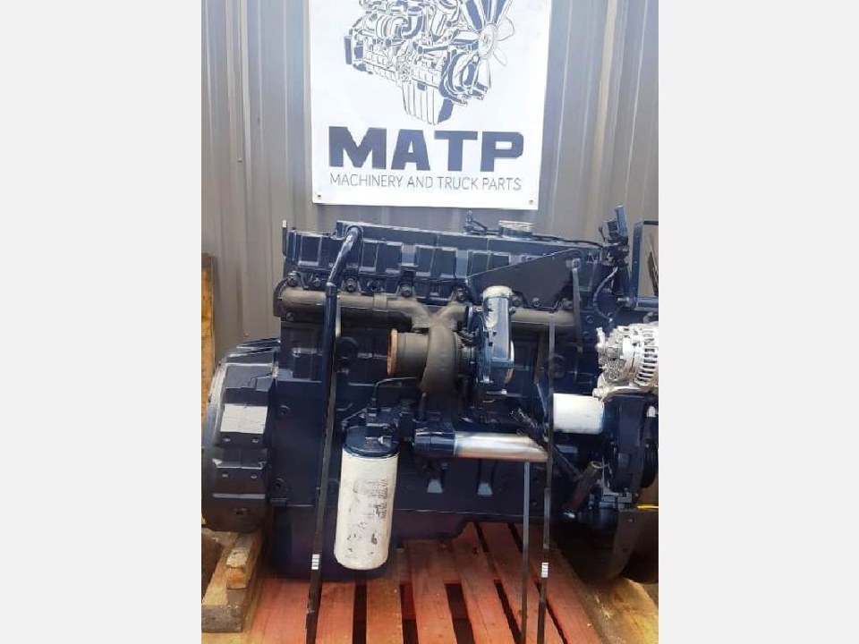 2000 INTERNATIONAL DT466E Engine
