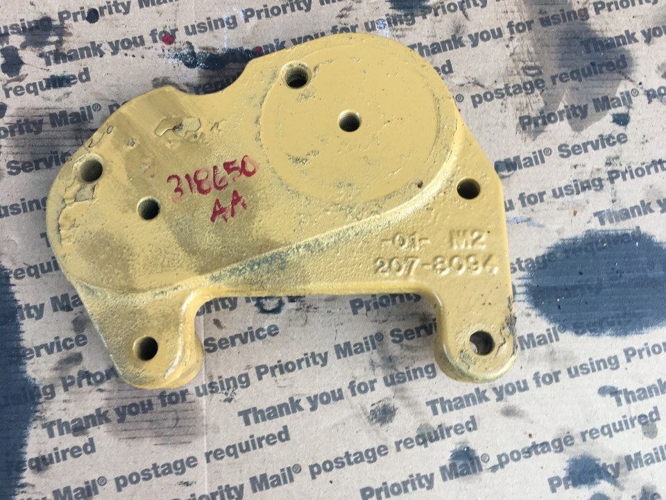 2003 CAT C12 Engine Mount