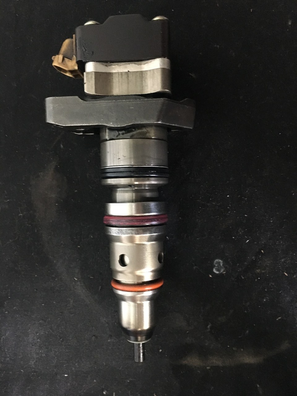 2002 INTERNATIONAL DT466E Fuel Injector