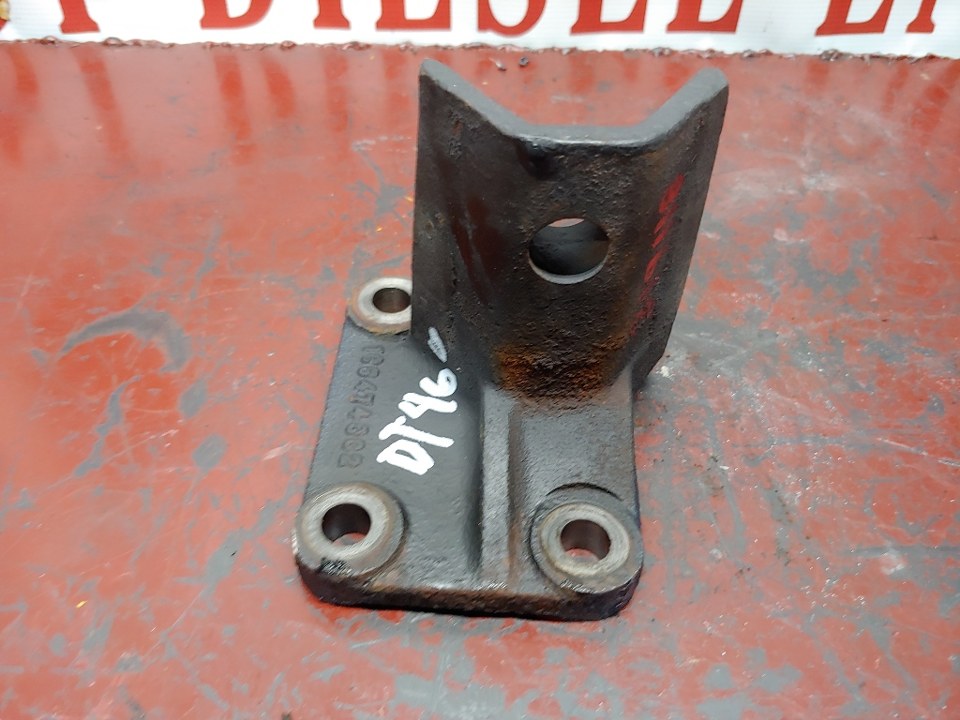 INTERNATIONAL DT466E Engine Mount