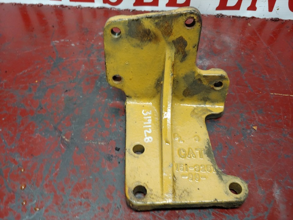 CAT 3126 Engine Mount