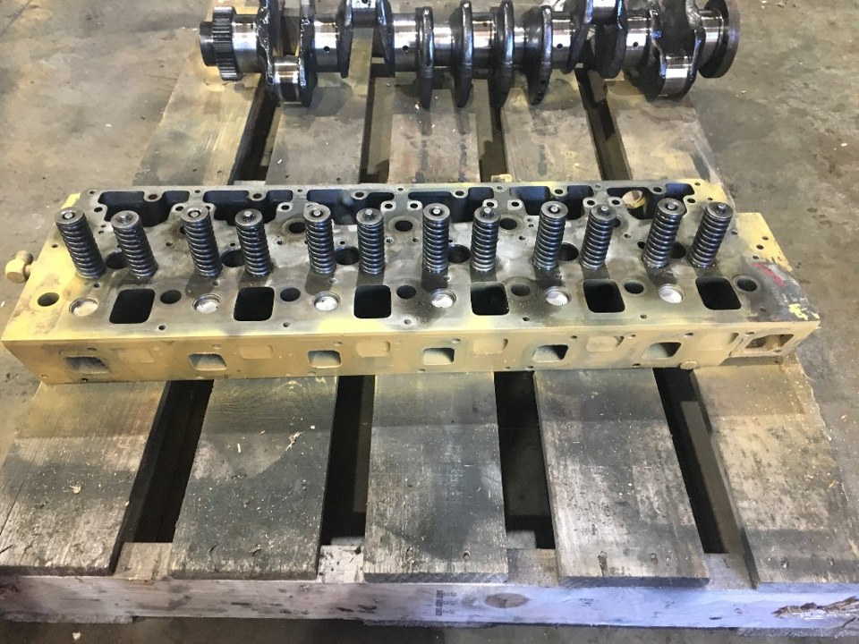 1997 CAT 3116 Cylinder Head