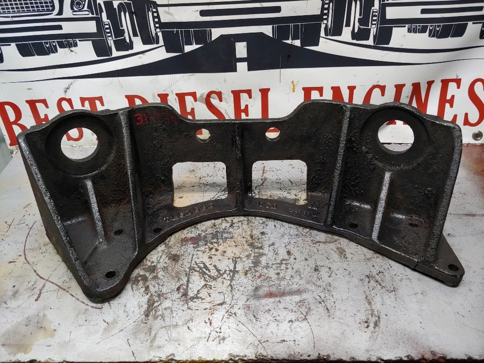 1995 CUMMINS L10 Engine Mount