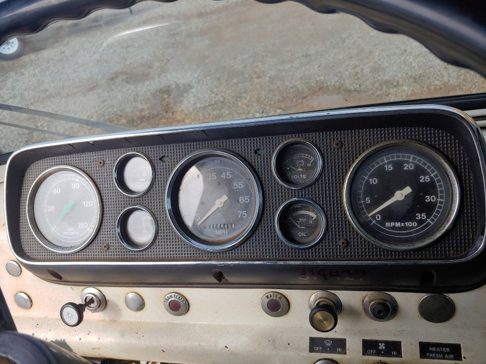 1987 FORD CF8000 Instrument Cluster