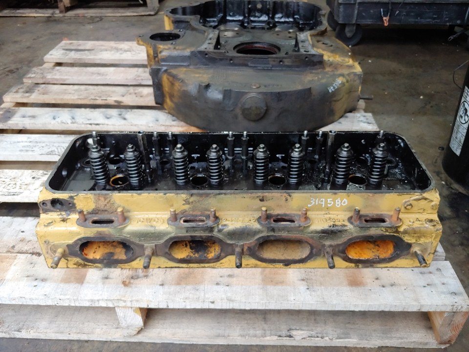 DETROIT DIESEL 4-71 Cylinder Head