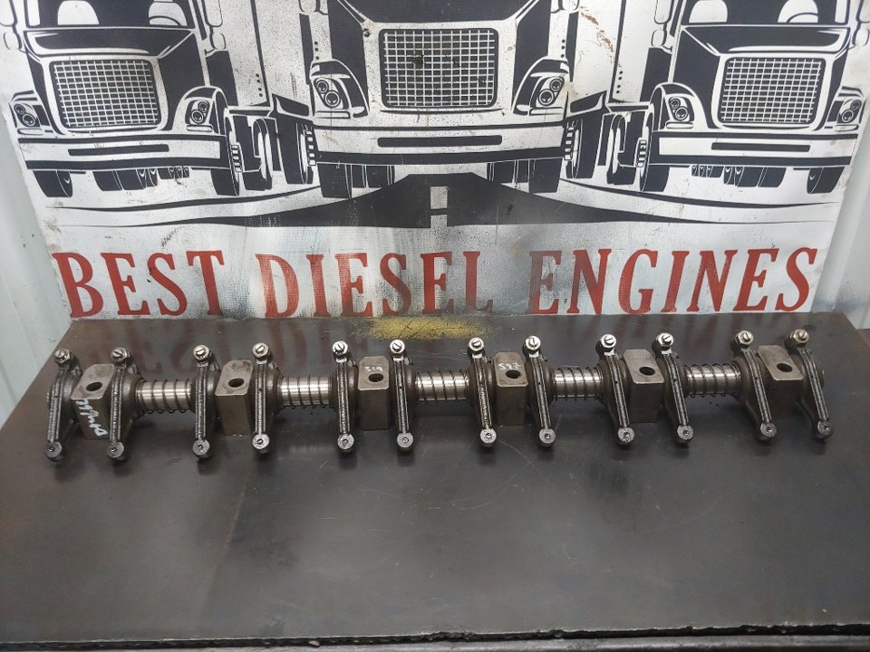 2000 INTERNATIONAL DT466E Rocker Arm