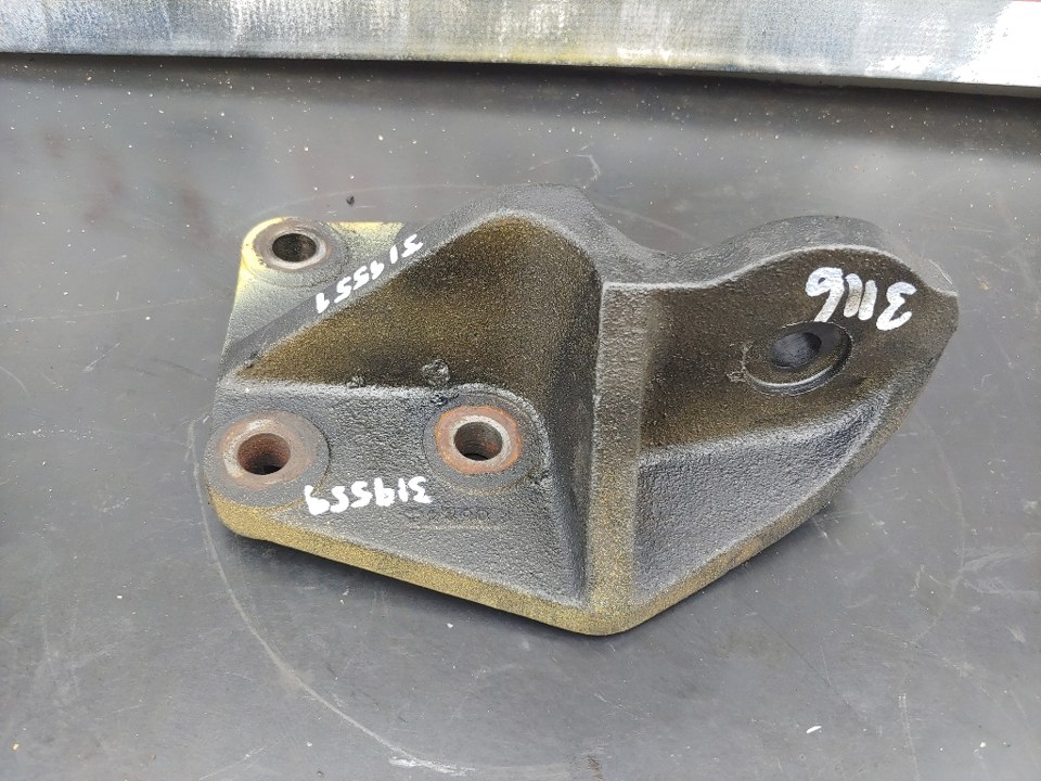 CAT 3116 / 3126 Engine Mount