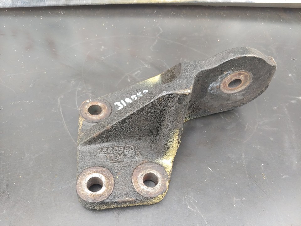 CAT 3116 / 3126 Engine Mount