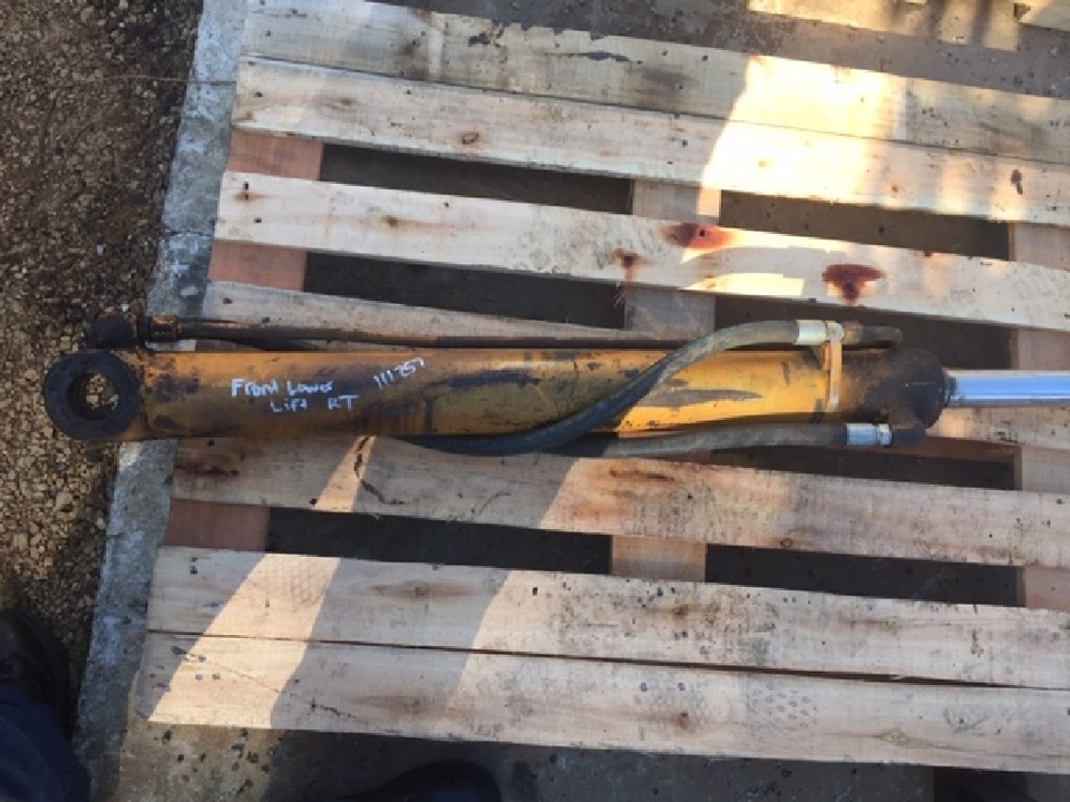 1974 CASE 680E Hydraulic Cylinder