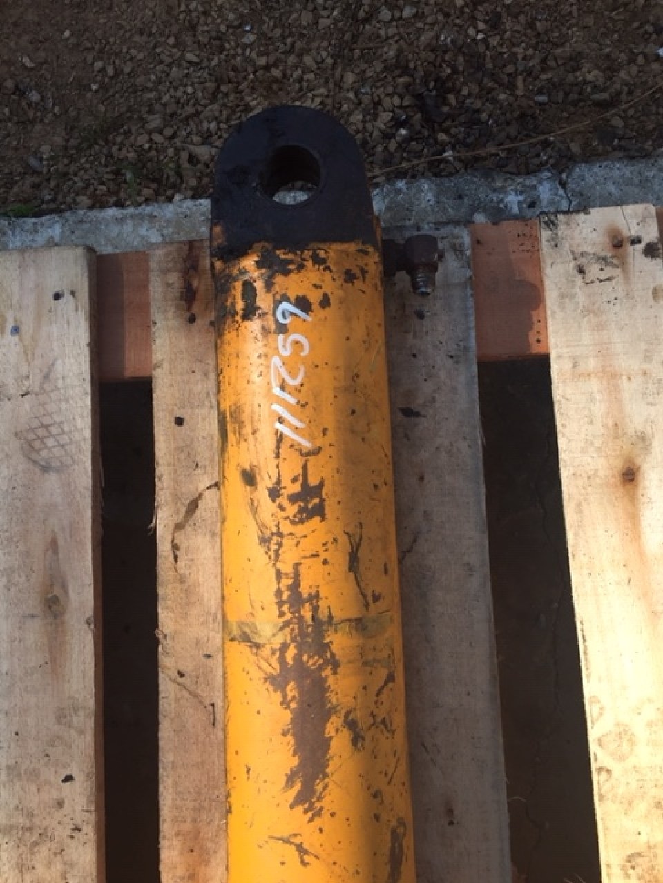 1974 CASE 680E Hydraulic Cylinder