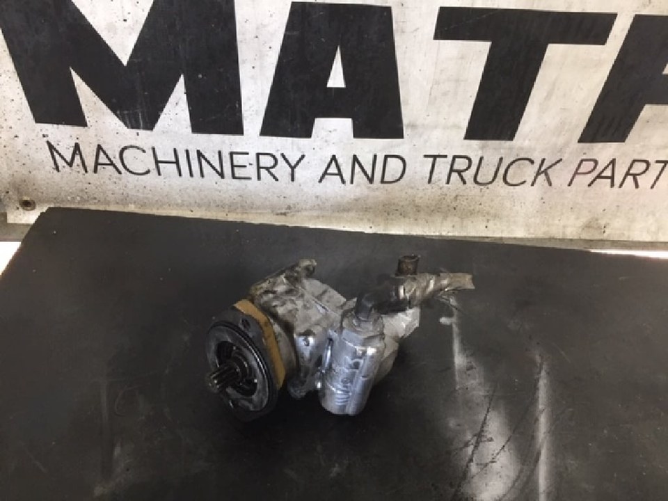 CAT C10 Steering Pump