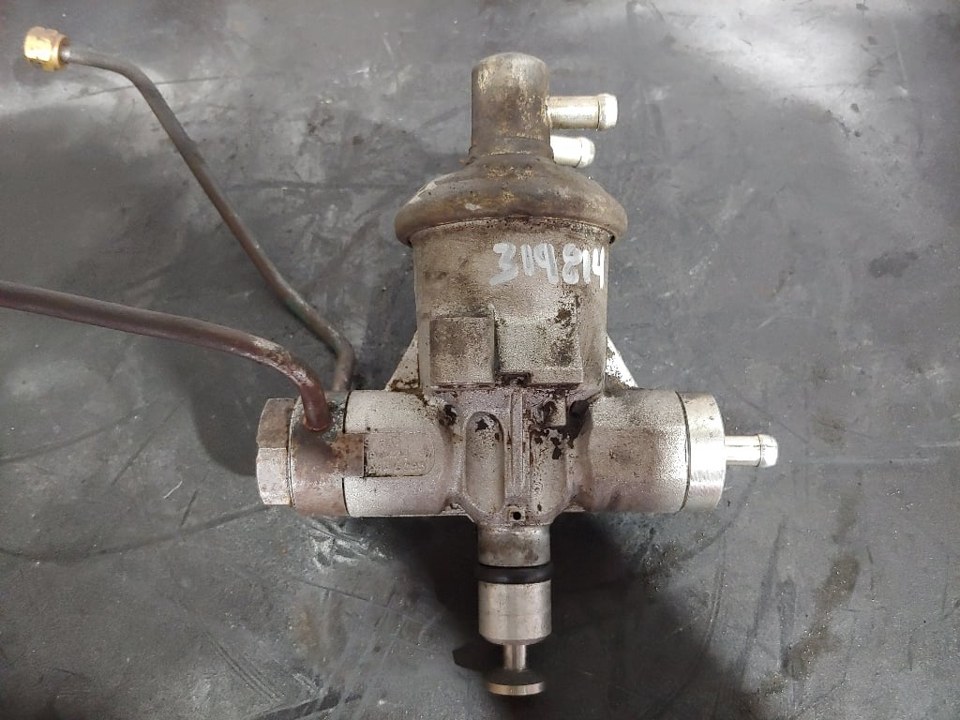 1996 INTERNATIONAL T444E Fuel Lift Pump