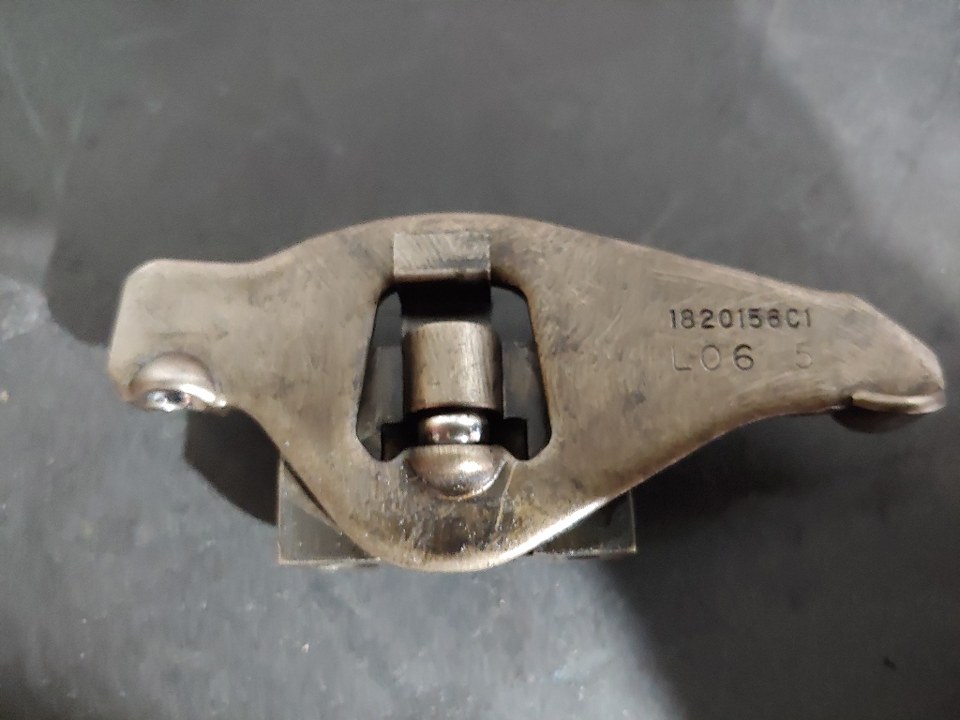 1996 INTERNATIONAL T444E Rocker Arm