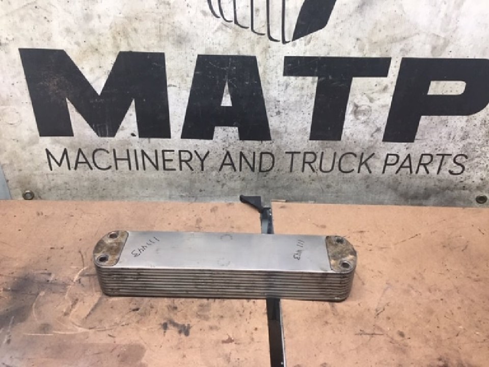 CUMMINS ISX 435ST Oil Cooler