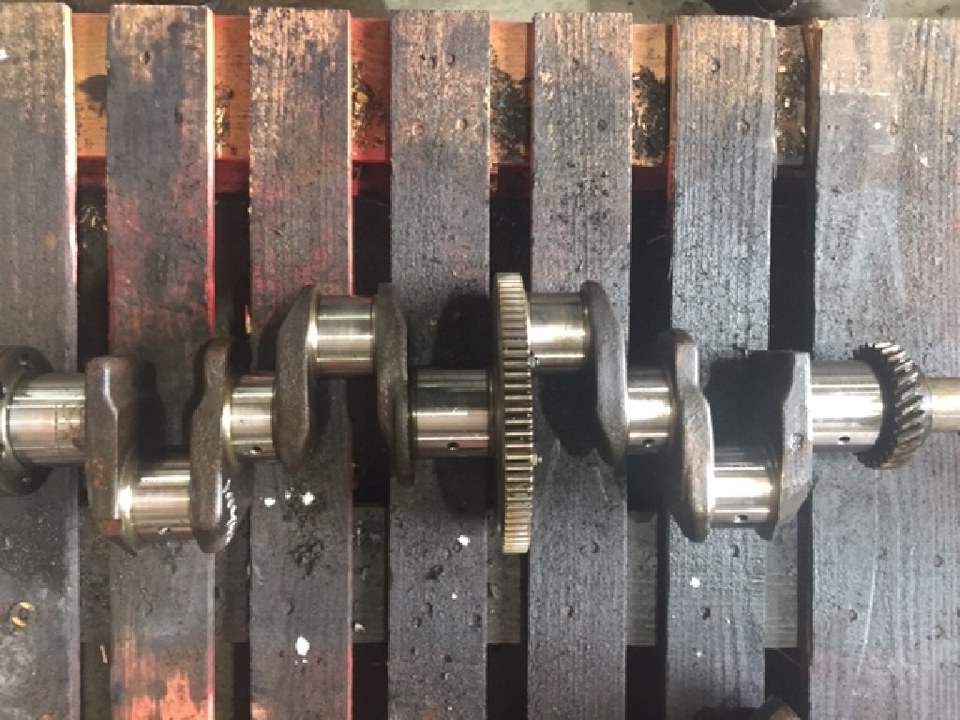 1974 CASE 680E Crankshaft