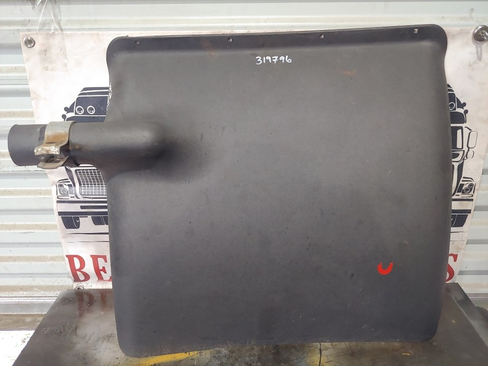 2006 INTERNATIONAL 9200i Mud Flap