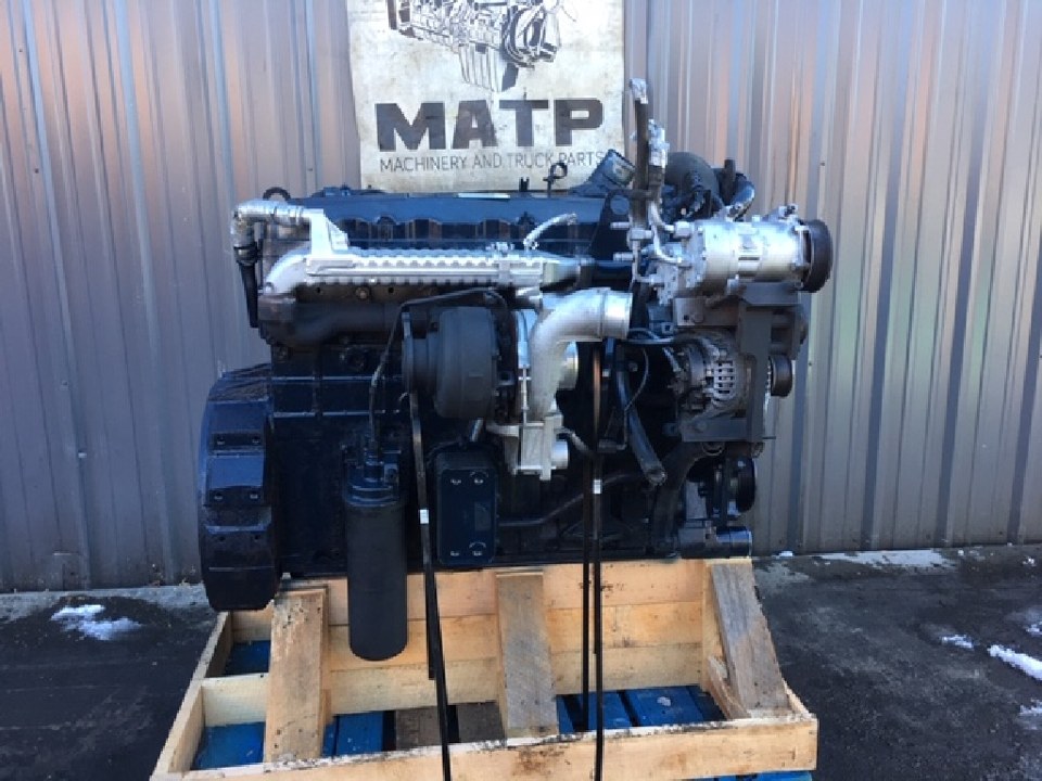 2004 INTERNATIONAL DT466E Engine