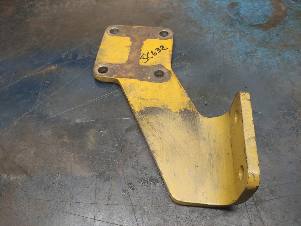 2004 CAT C7 Engine Mount