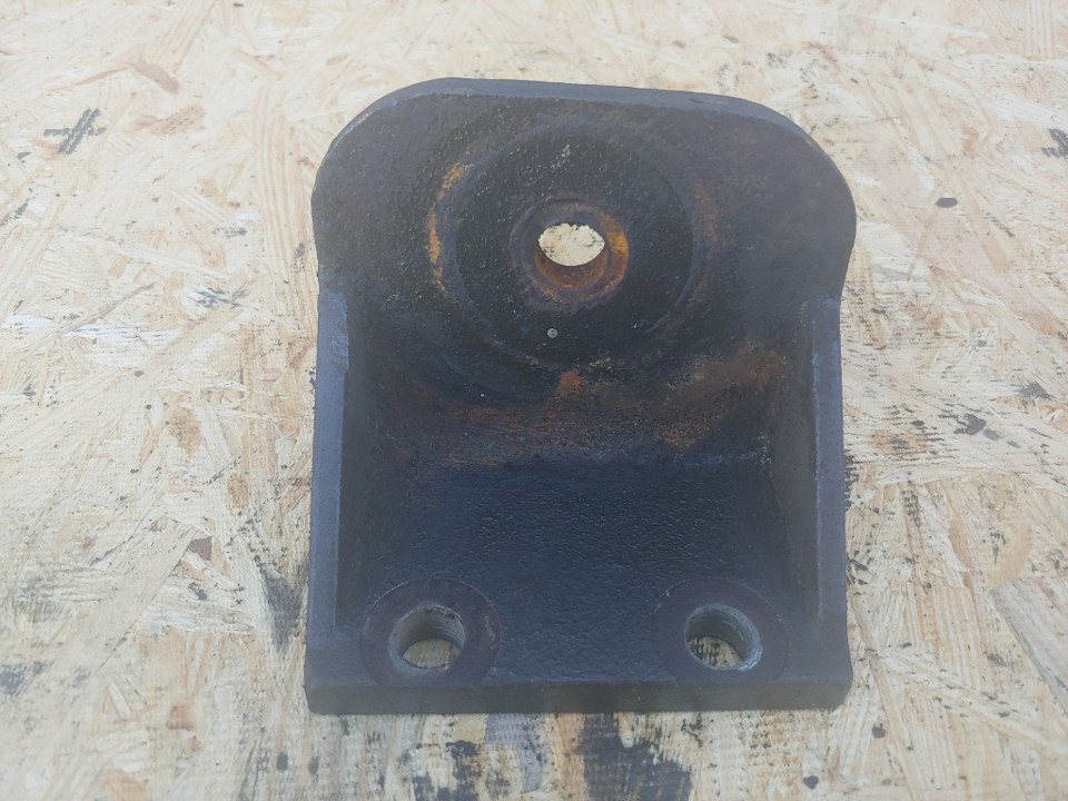 2004 CAT C7 Engine Mount