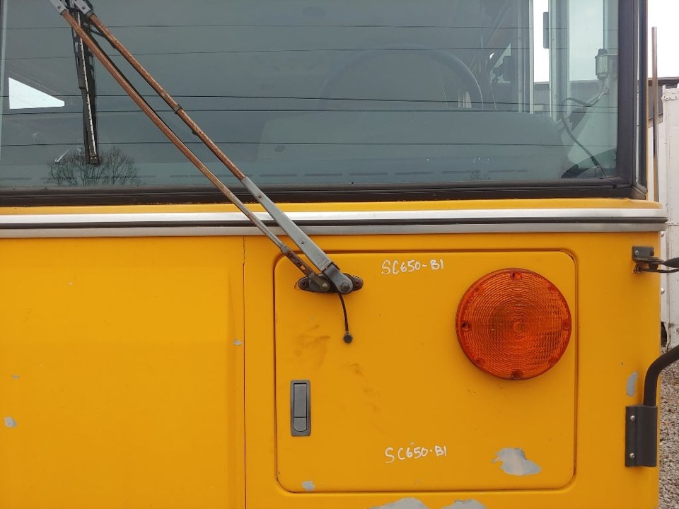 2001 BLUEBIRD School Bus Body Part