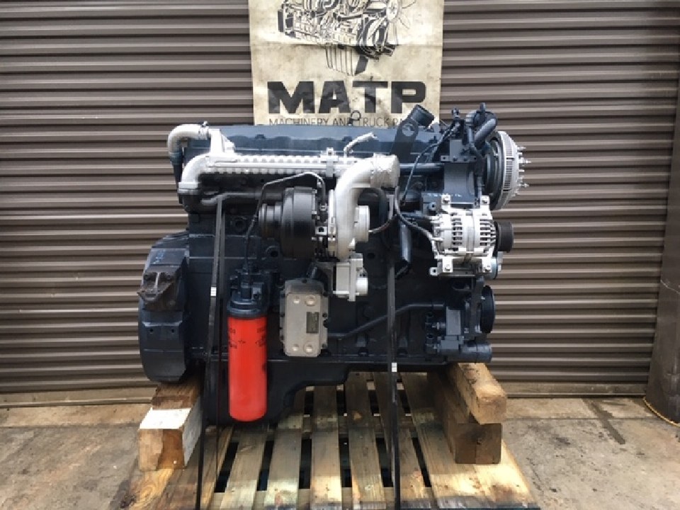 2004 INTERNATIONAL DT466E Engine