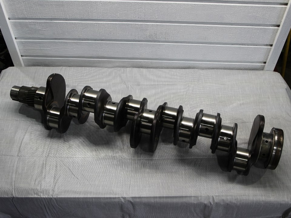 2000 INTERNATIONAL DT466E Crankshaft