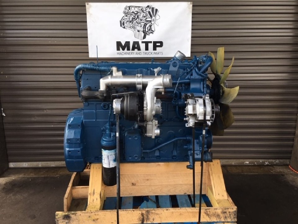 2005 INTERNATIONAL DT466E Engine