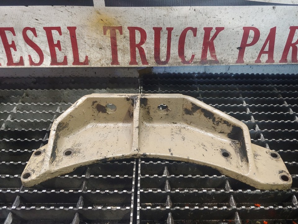 1987 CUMMINS L10 MECHANICAL Engine Mount