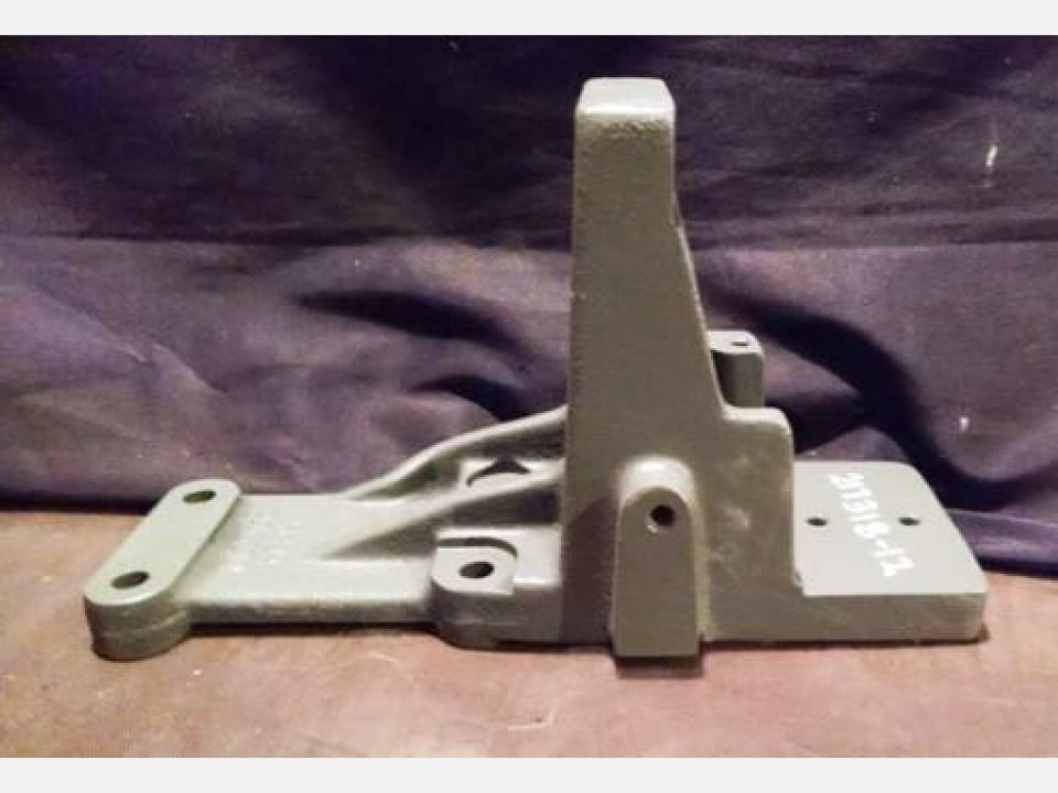 2012 PACCAR MX-13 Engine Mount
