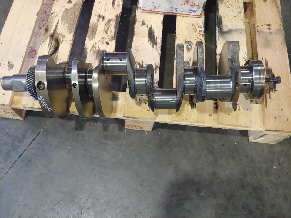 1996 FORD Powerstroke 7.3L Crankshaft