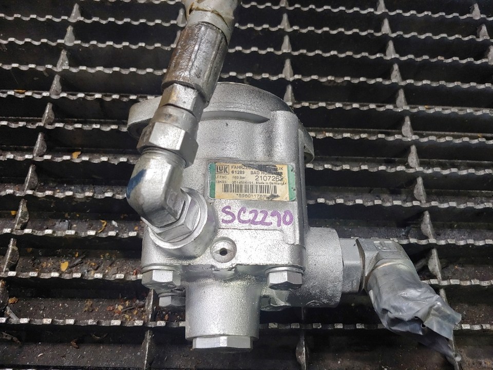 LUK LF73 Steering Pump