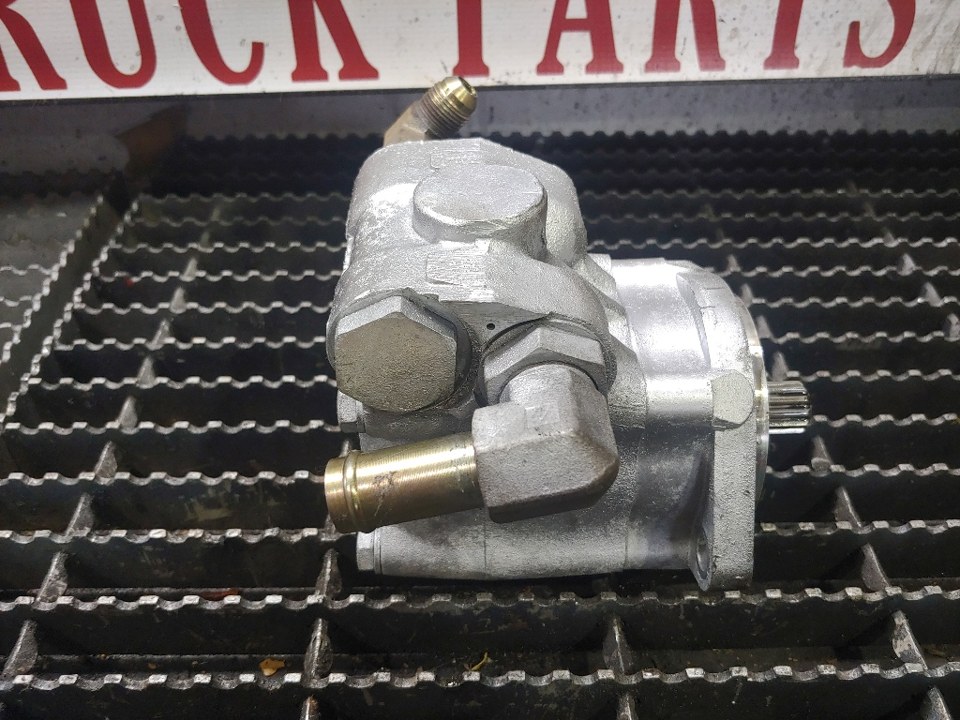 CAT C7 Steering Pump