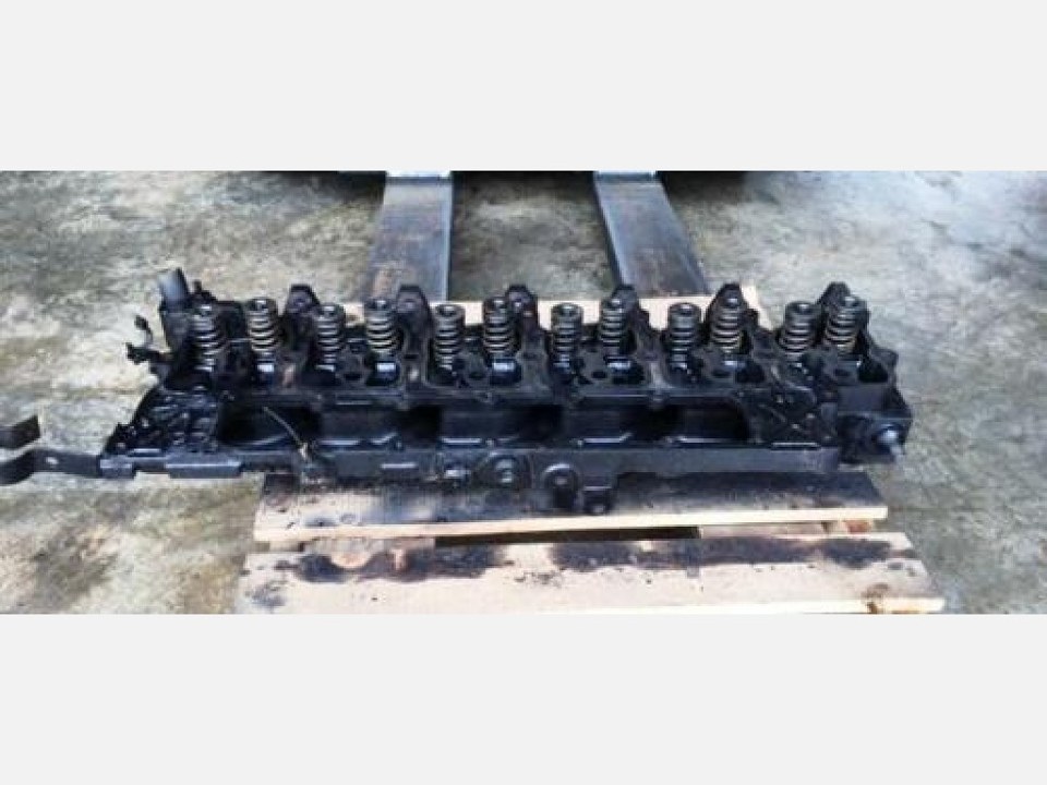 1993 CUMMINS 6BT 5.9L Cylinder Head
