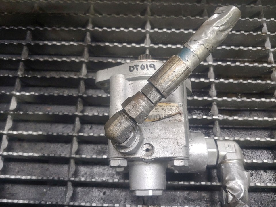 LUK LF73C Steering Pump