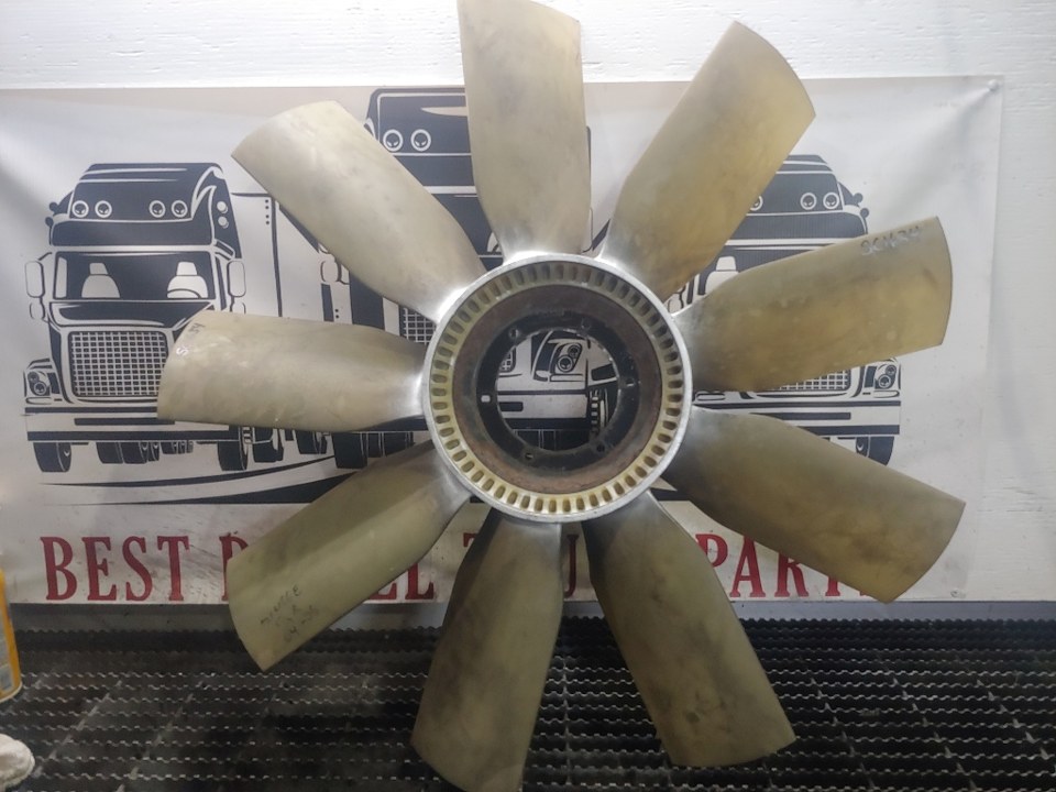 INTERNATIONAL DT466E Fan