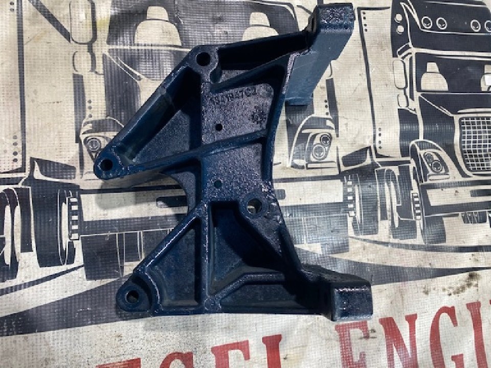 2005 INTERNATIONAL DT466E EGR Engine Mount