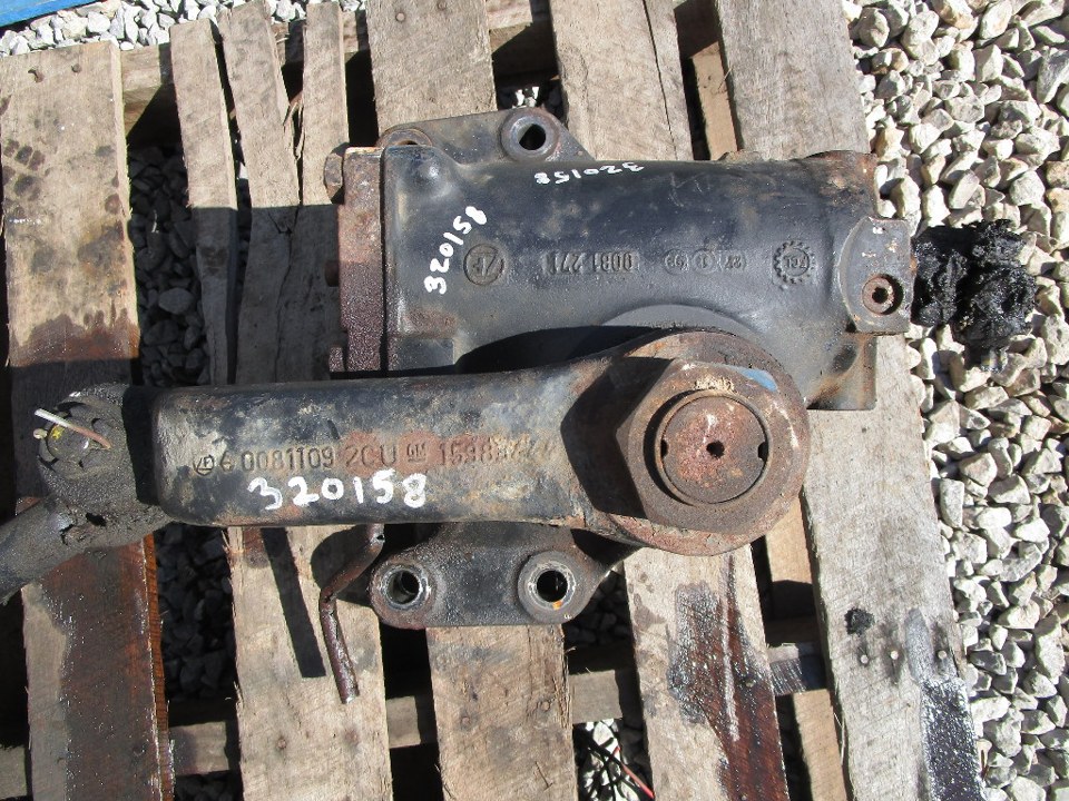 2001 ZF ZF8097 Steering Box