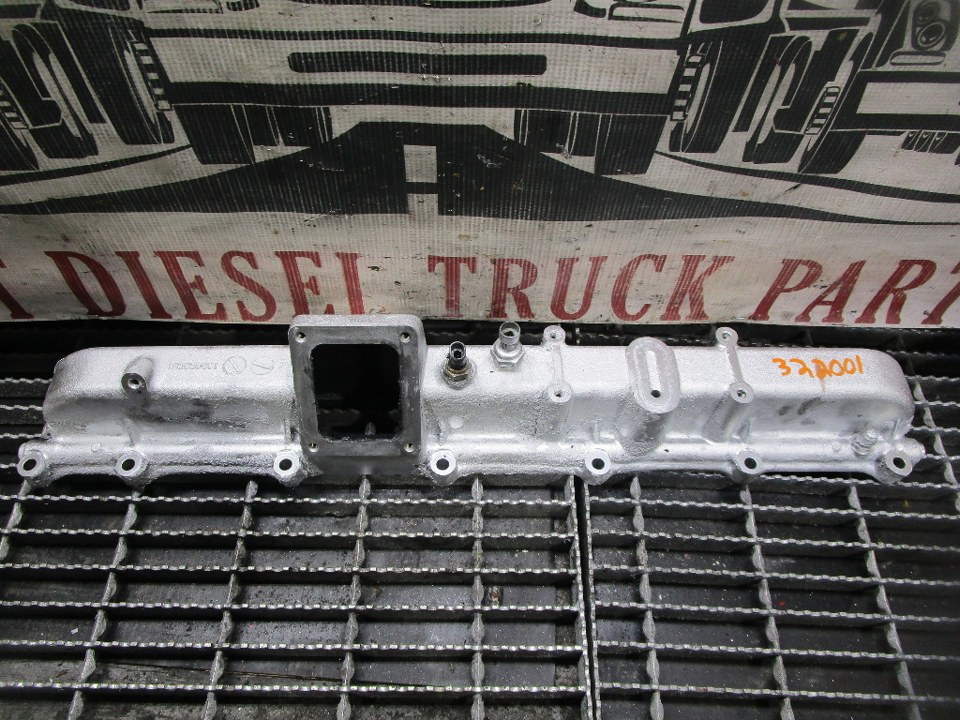 INTERNATIONAL Maxxforce DT Intake Manifold