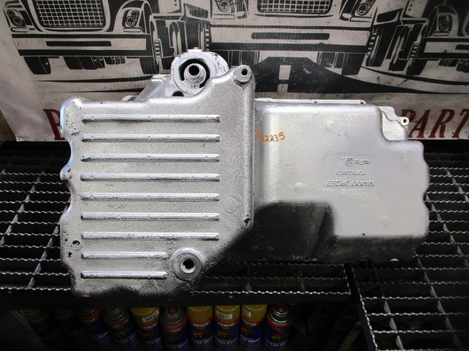 INTERNATIONAL MaxxForce 7 Oil Pan