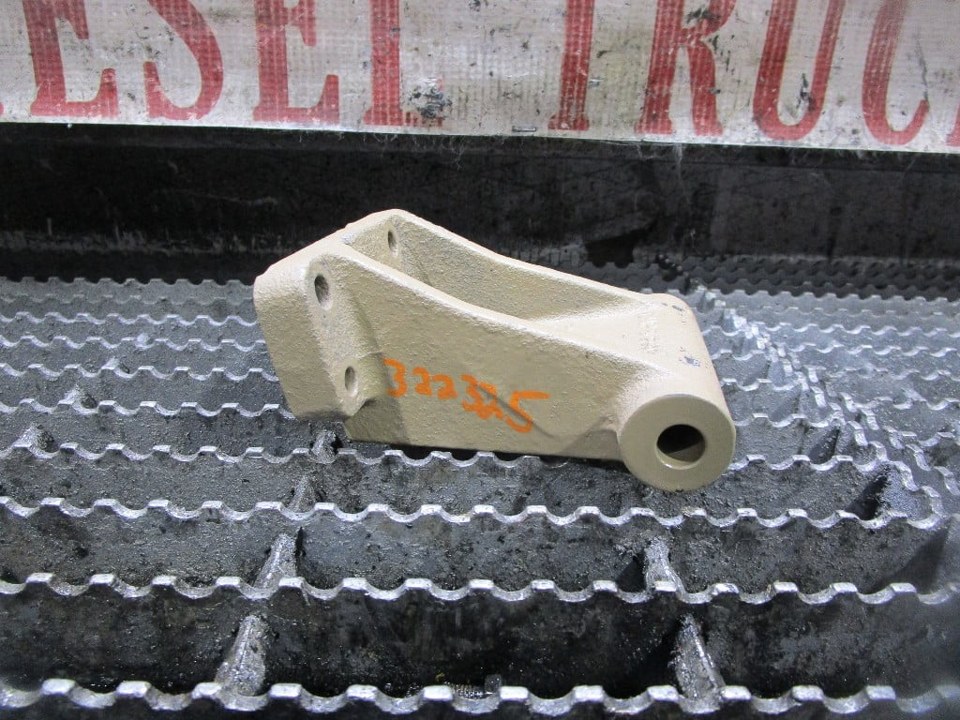 CUMMINS ISB 3.9L Engine Mount