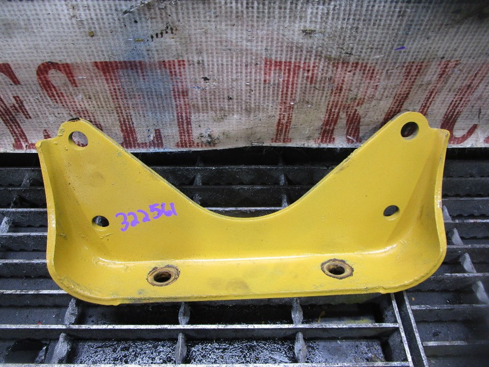 CAT 3208 Engine Mount