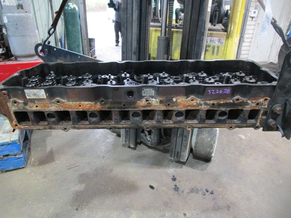 INTERNATIONAL Maxxforce DT Cylinder Head