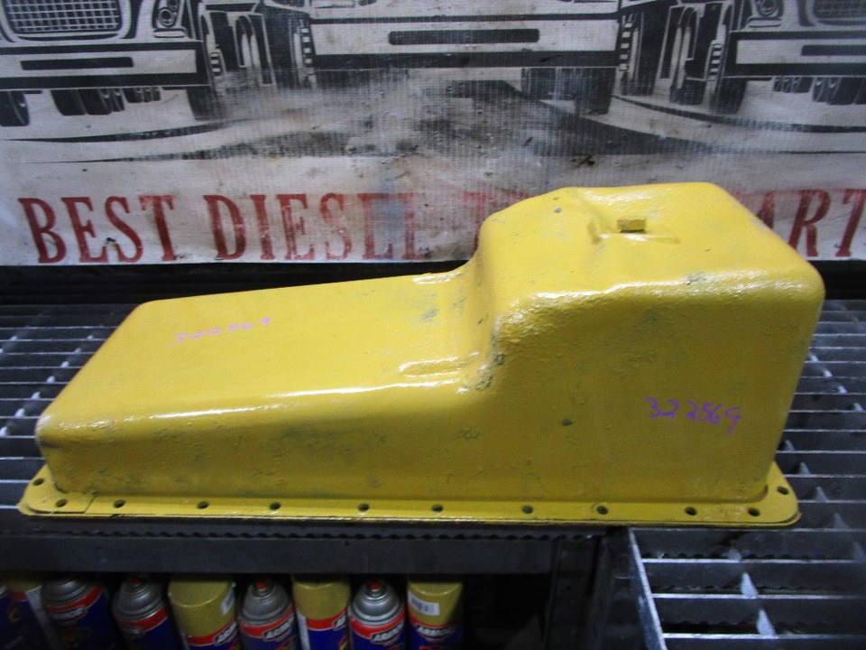 CAT 3208 Oil Pan