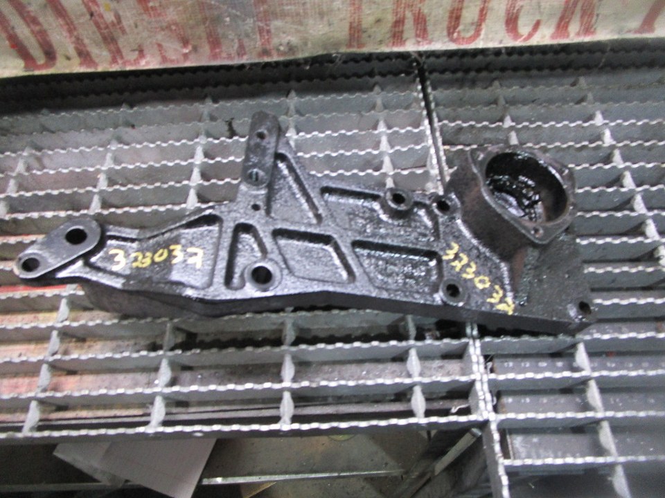 CAT Diesel Engine Engine Mount