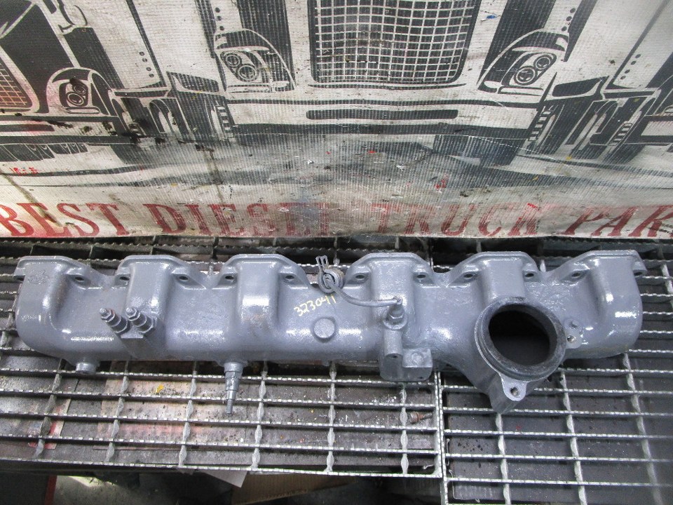 MACK Diesel Engine Intake Manifold