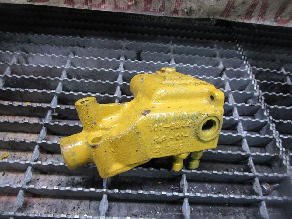 CAT 3126 Water Pipe