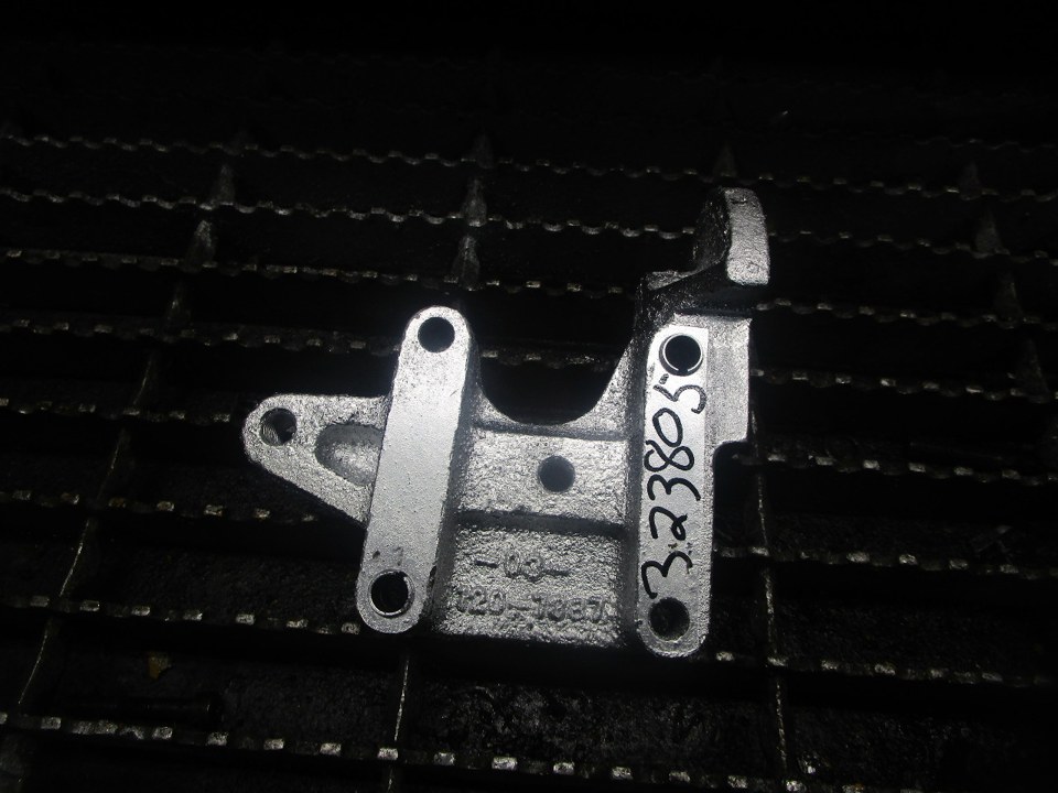 CAT DIESEL ENGINE Engine Mount