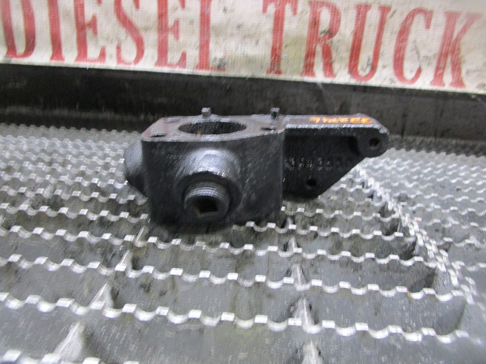 CUMMINS ISB 3.9L Thermostat Housing