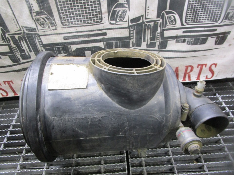 INTERNATIONAL AMTRAN 3800 Air Cleaner