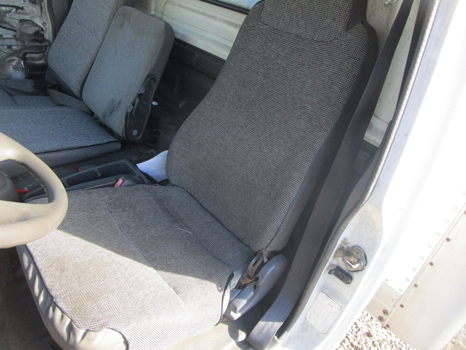 2001 ISUZU NPR Seat